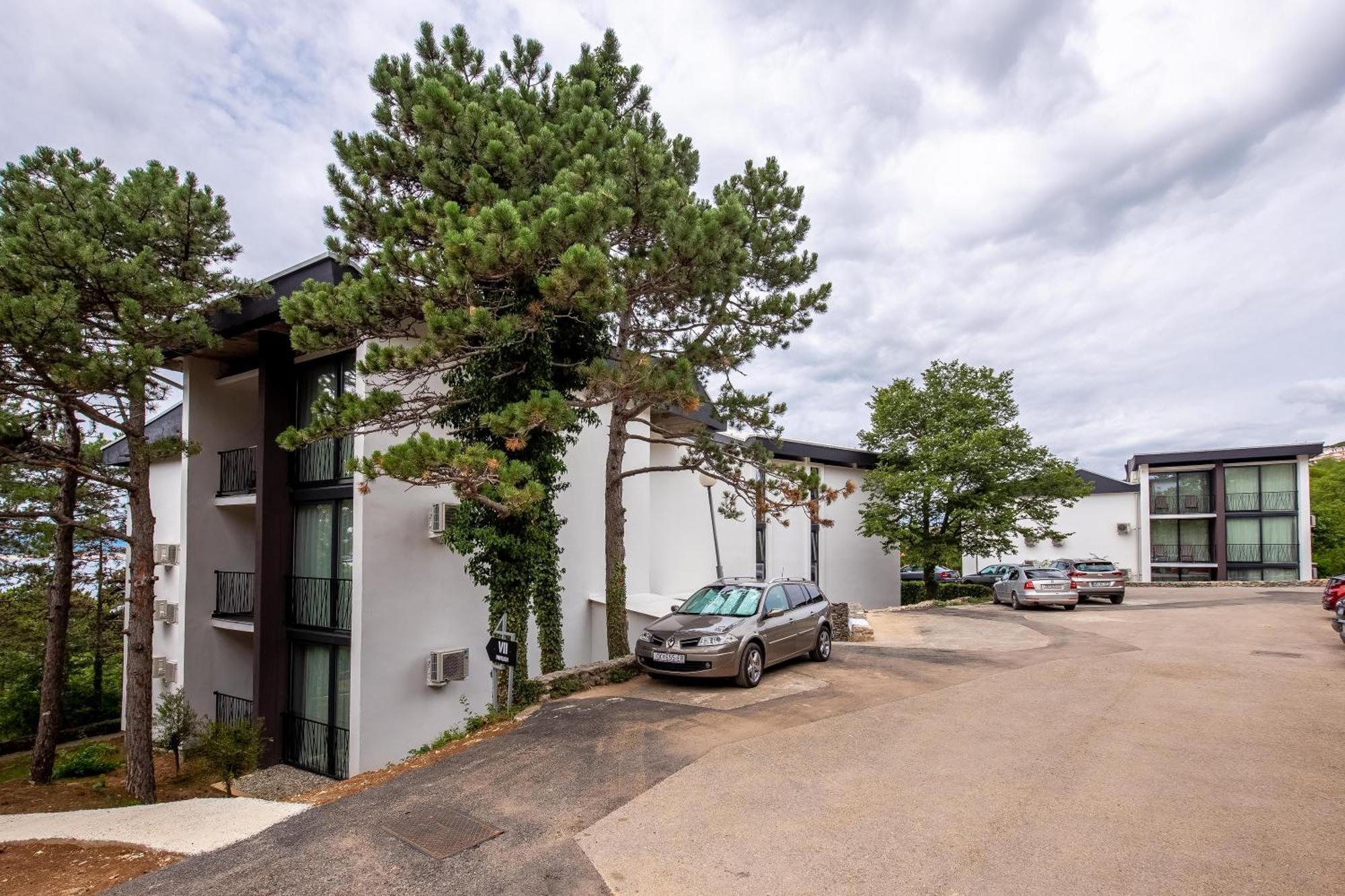 Paviljoni Omorika Hotel Crikvenica Kültér fotó